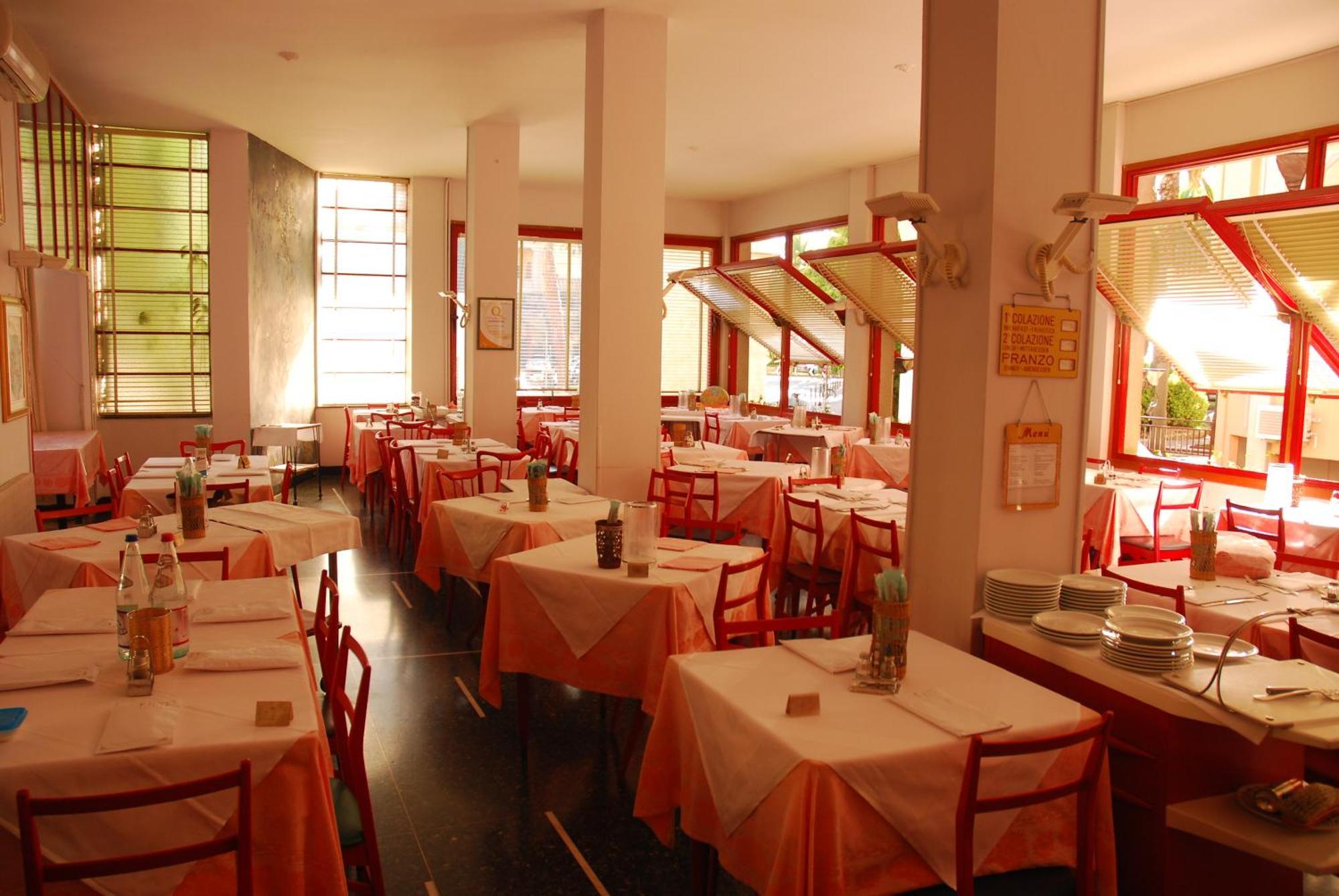Hotel Colibri Finale Ligure Exterior photo