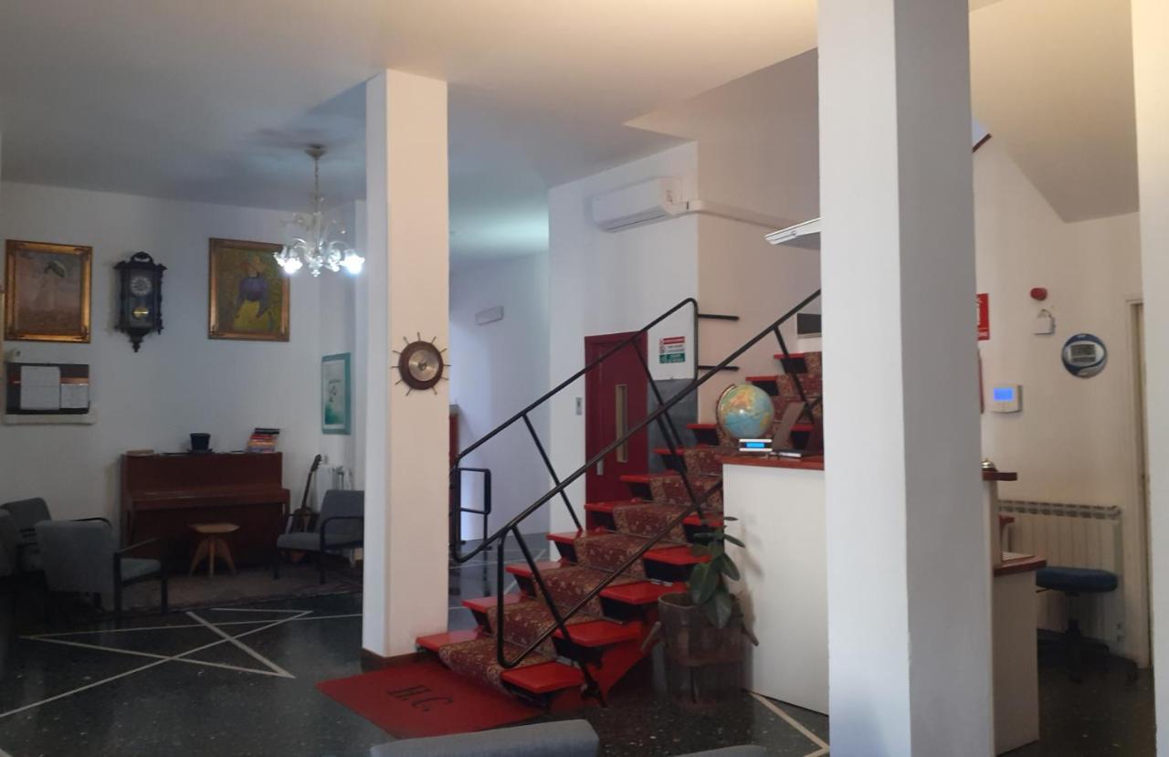 Hotel Colibri Finale Ligure Exterior photo